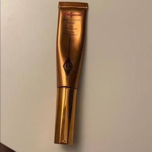 Charlotte Tilbury highlight wand
